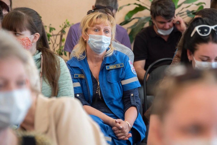 20 мая Михаил Развожаев встретился с работниками скорой помощи