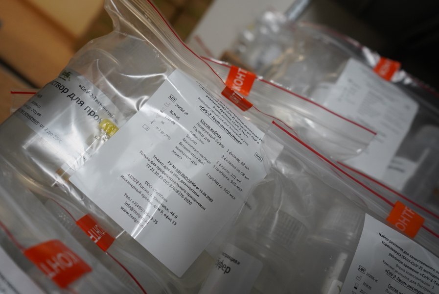 Проект ОНФ «Регион заботы» передал в Севастополь 30 тысяч высокоточных тестов на COVID-19