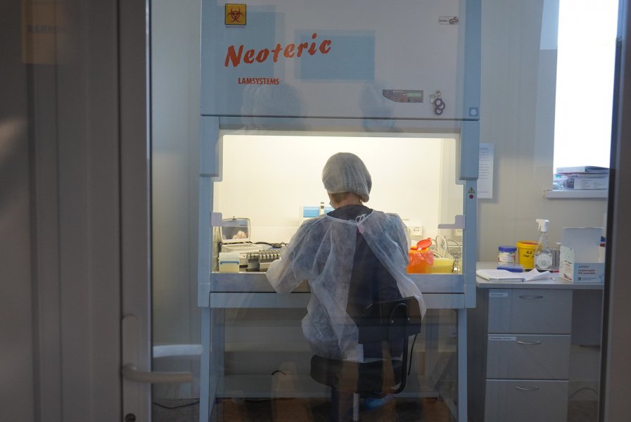 Проект ОНФ «Регион заботы» передал в Севастополь 30 тысяч высокоточных тестов на COVID-19