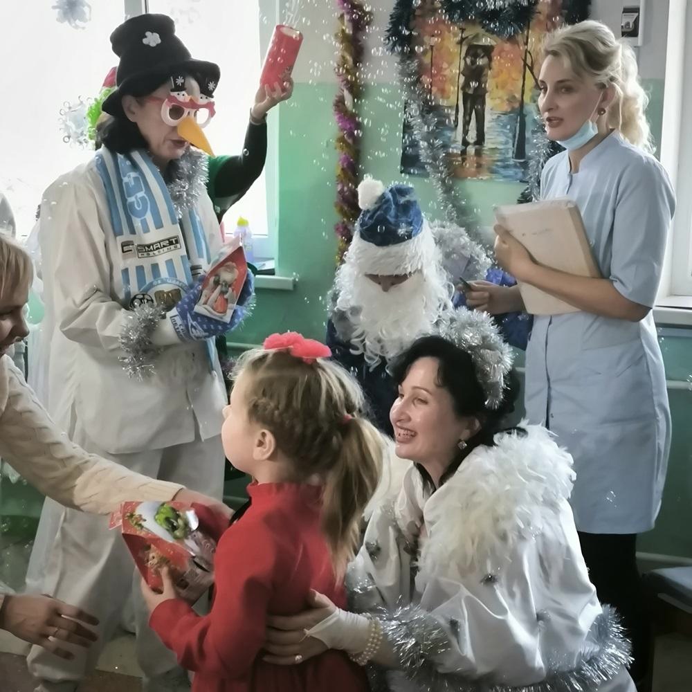 В Детском центре медицинской реабилитации прошёл новогодний утренник В Детском центре медицинской реабилитации прошёл новогодний утренник