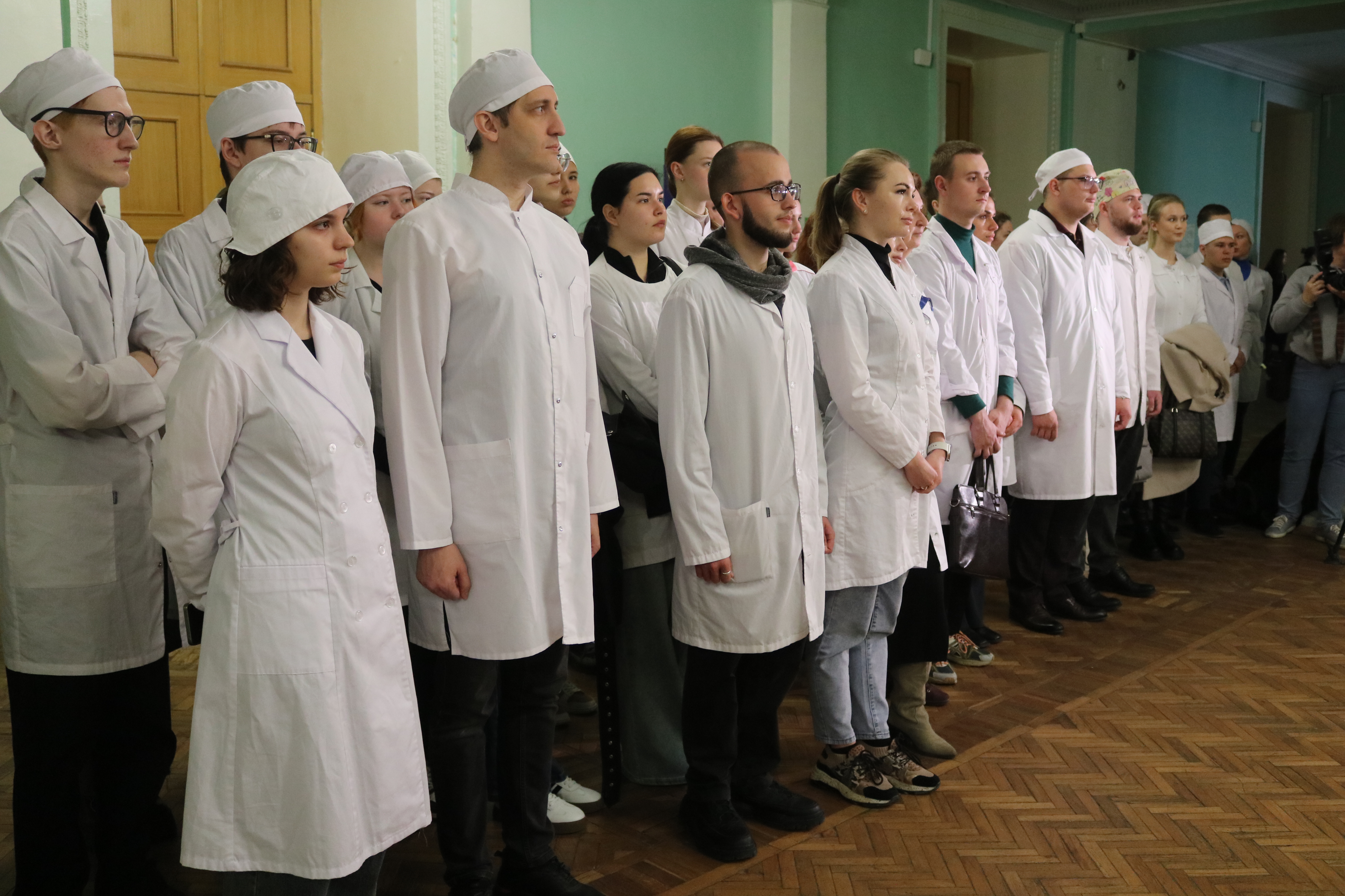 Представители медицинского сообщества Севастополя посетили Институт фундаментальной медицины и здоровьесбережения