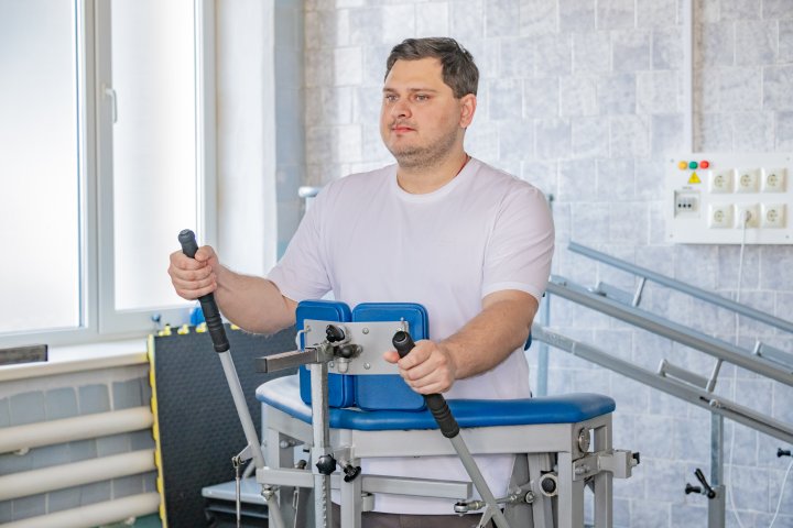 В отделении медицинской реабилитации Городской больницы № 9 Севастополя продолжают возвращать к полноценной жизни защитников Отечества