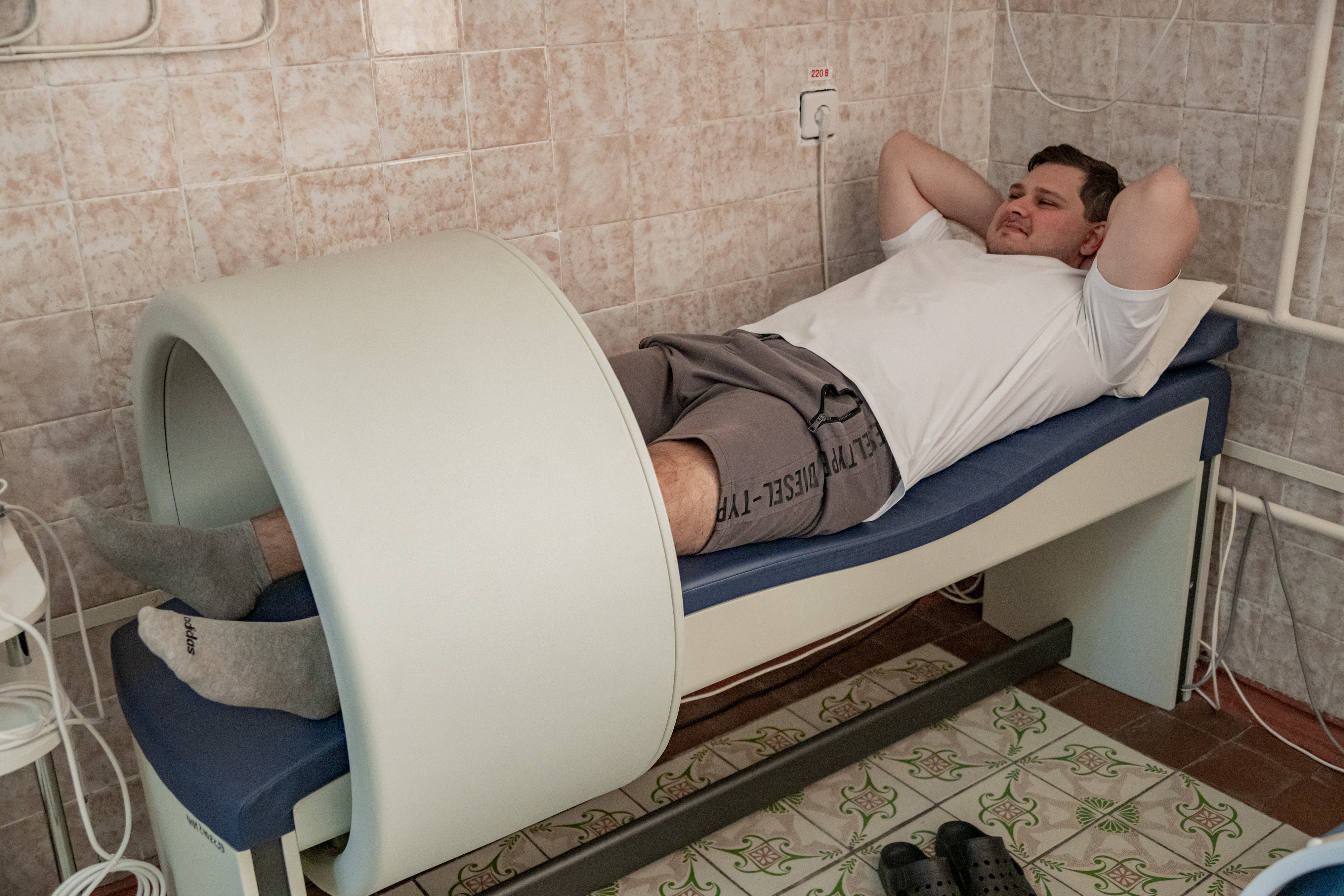 В отделении медицинской реабилитации Городской больницы № 9 Севастополя продолжают возвращать к полноценной жизни защитников Отечества