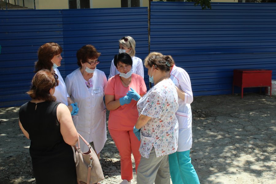 Коллектив Городской больницы № 4 проголосовал за поправки в Конституцию