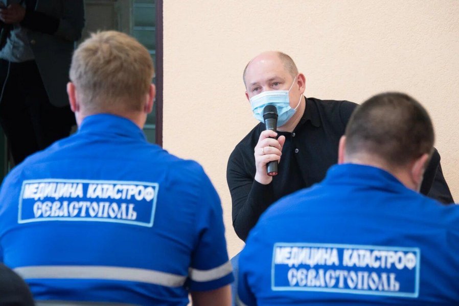 20 мая Михаил Развожаев встретился с работниками скорой помощи