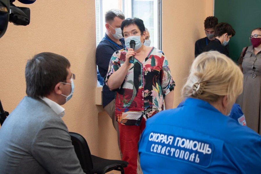 20 мая Михаил Развожаев встретился с работниками скорой помощи