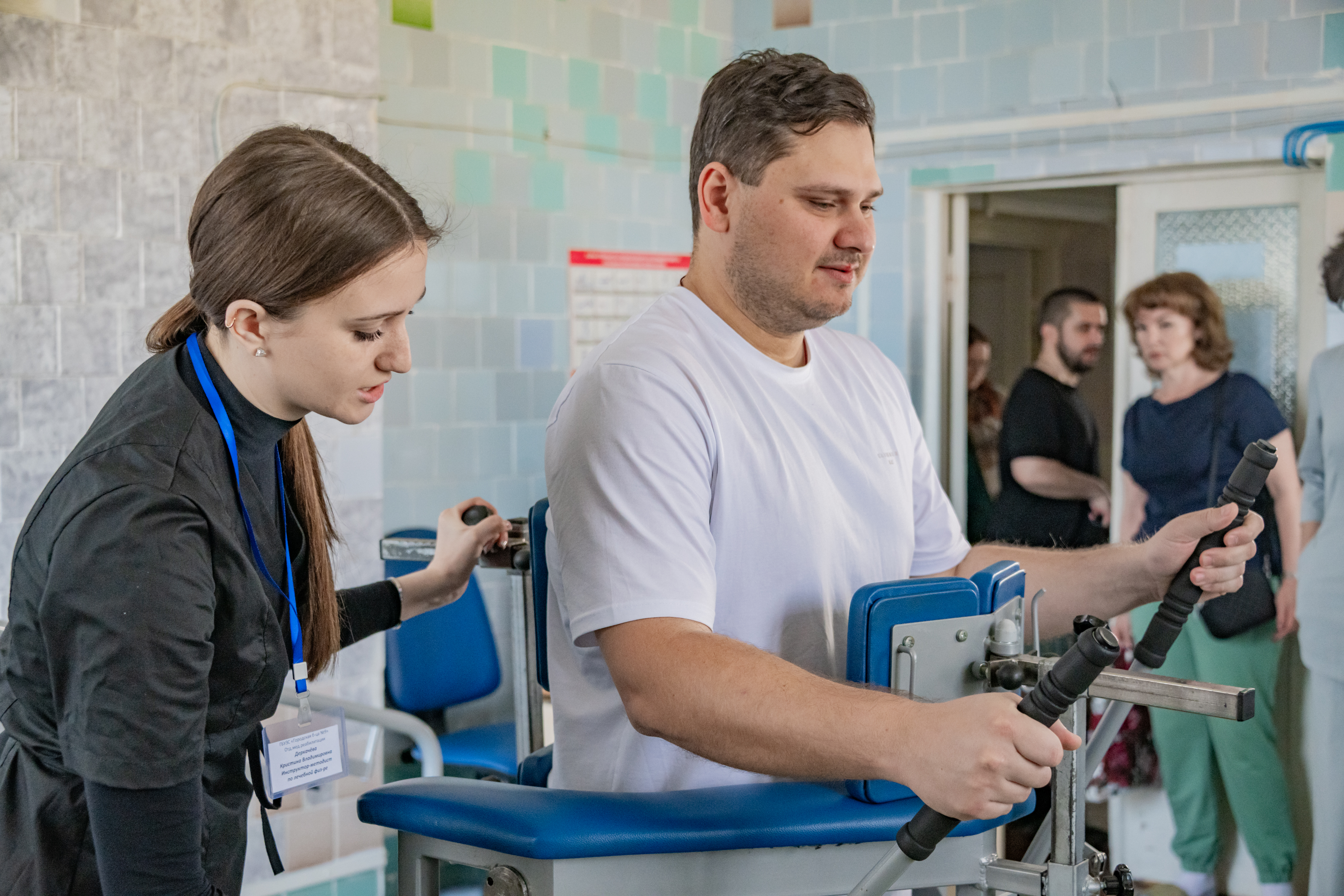 В отделении медицинской реабилитации Городской больницы № 9 Севастополя продолжают возвращать к полноценной жизни защитников Отечества