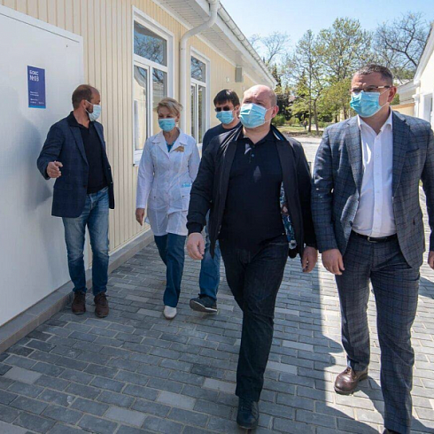 В Севастополе завершено строительство модульного корпуса инфекционной больницы