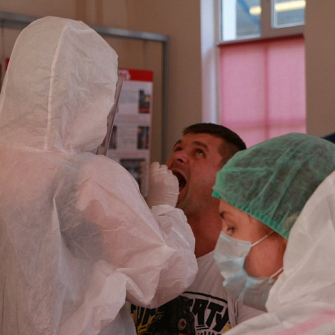 Пассажиров поезда «Санкт-Петербург – Севастополь» протестировали на COVID-19