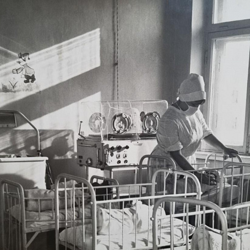 Всегда на передовой: 80-летний юбилей отмечает Городская больница № 4 на Северной стороне