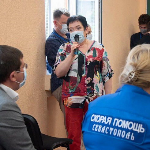 20 мая Михаил Развожаев встретился с работниками скорой помощи