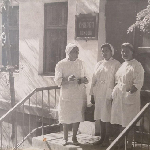 Всегда на передовой: 80-летний юбилей отмечает Городская больница № 4 на Северной стороне