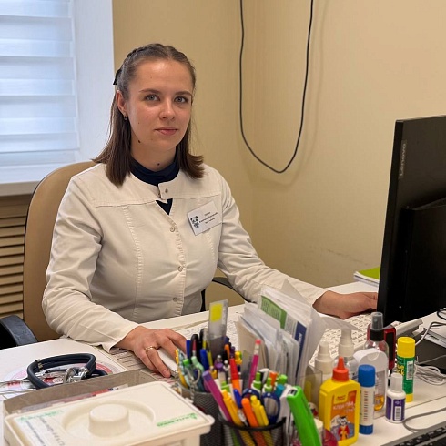 В детской поликлинике на проспекте Гагарина работает молодой врач-педиатр Анастасия Павлюк